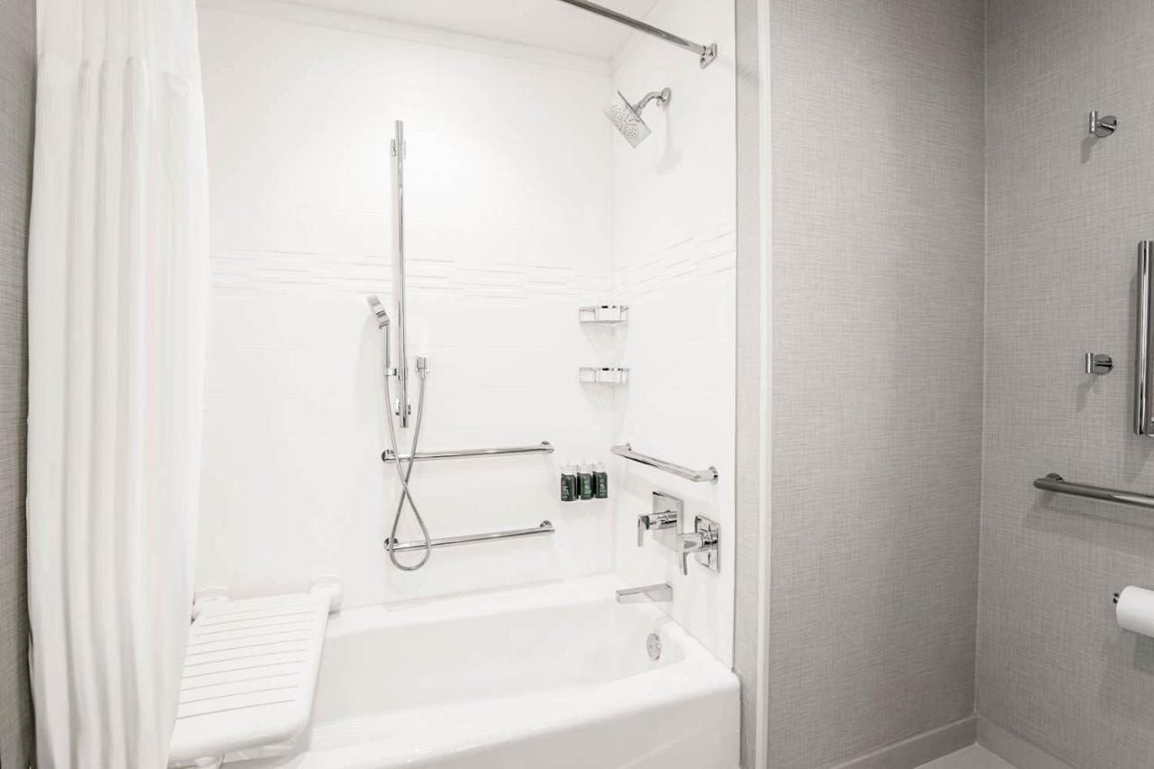 By Marriott Dallas Hotel